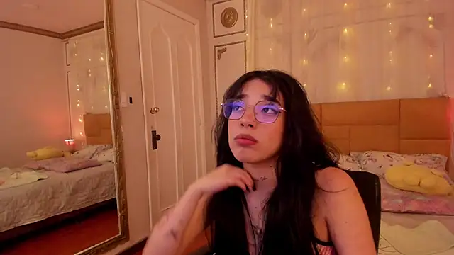 EmaLittle webcam