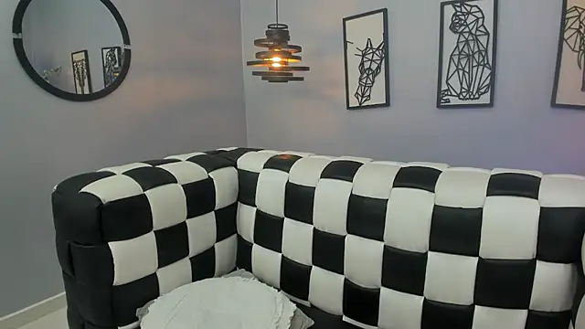 Mila_Deepthroat webcam