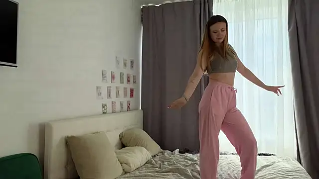 TiffanyOmlin webcam