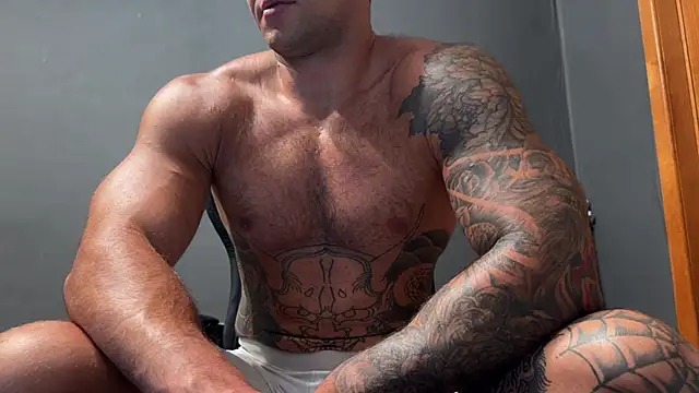 Mr_YourGod webcam
