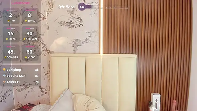 NINAMARTINS live cam on StripChat