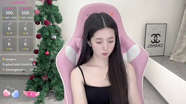 OiOi-666 live cam on StripChat
