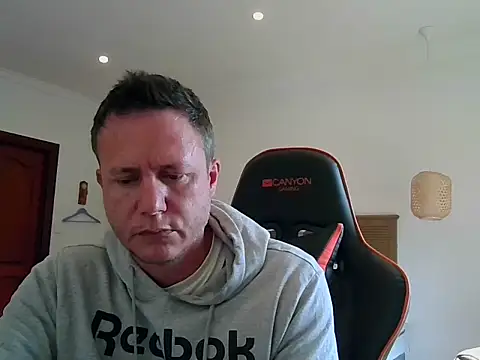 TroyDieselXXX webcam