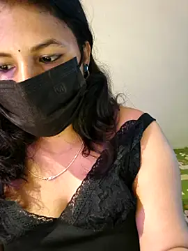 Hot_Alicee live cam on StripChat