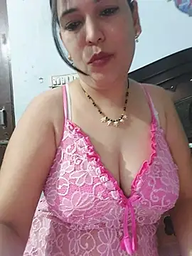 Poojabhabi101 live cam on StripChat