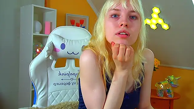 HannahHollis live cam on StripChat