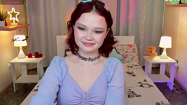 EmilyChaves live cam on StripChat