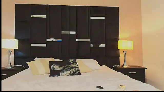 lilithrouse_ webcam