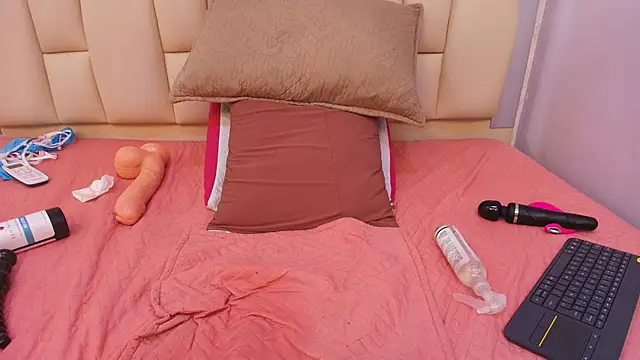 melany_roberts_ webcam