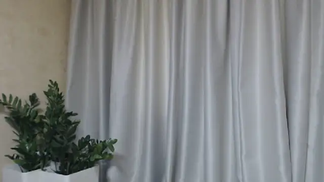 sweetpussy13 webcam