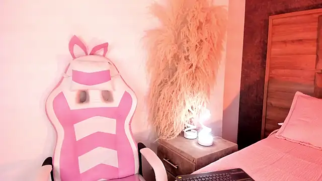 CristineRainn_ webcam