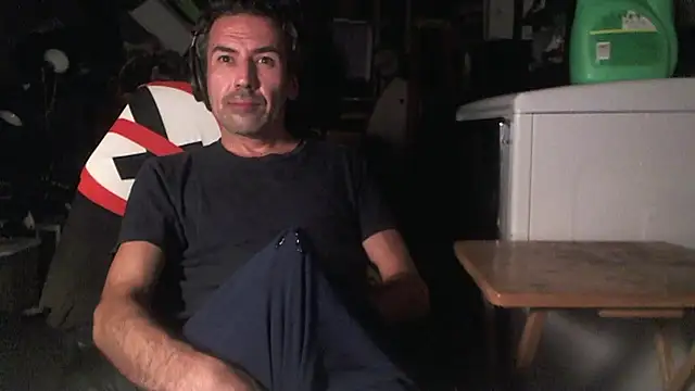 Anarchy_Burger live cam on StripChat
