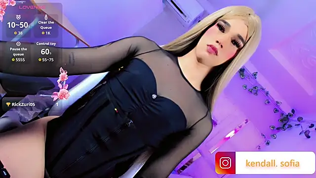 Sophiaa_doll_ webcam