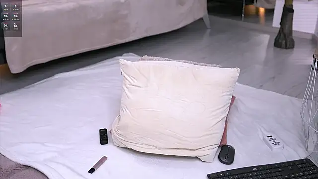 VivianeEtoile webcam