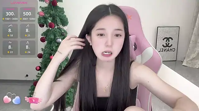 OiOi-666 live cam on StripChat