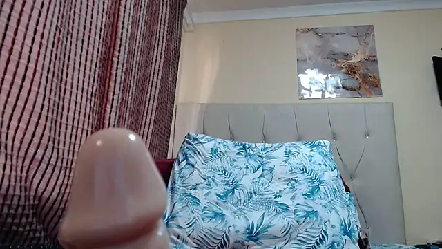 CHOCOLATEDARKBUSTYX live cam on StripChat