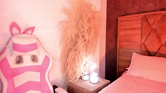 CristineRainn_ webcam