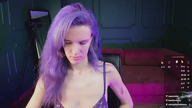 AuraLaunni webcam