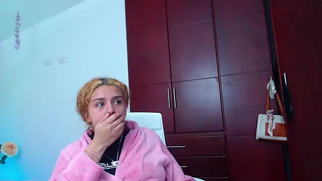 Sarabubbie webcam