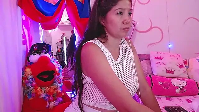 dainaflowers live cam on StripChat
