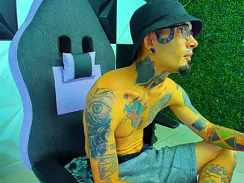 Boy_tatto77 live cam on StripChat