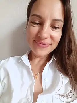 She-Moon live cam on StripChat