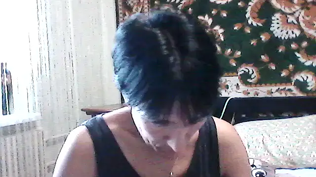 SunnyAmorre live cam on StripChat