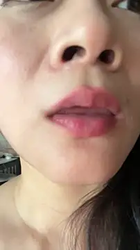 mo-mo-69 webcam
