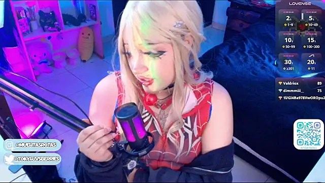 toky_doll webcam