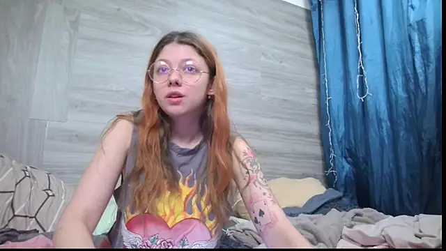 Lina_Kitty webcam