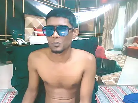 IndianThuggin webcam