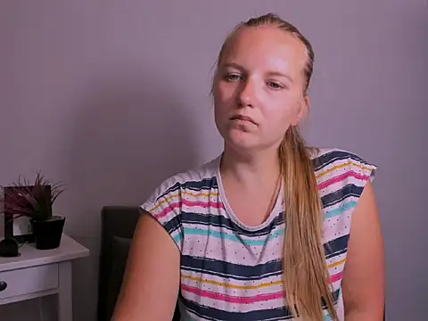 RoseTeacherX live cam on StripChat