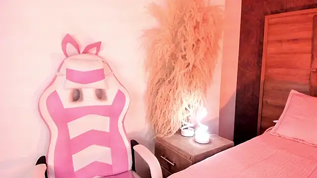 CristineRainn_ live cam on StripChat