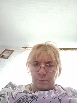Elena_Beautiful784 webcam