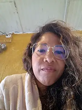 mila38 live webcam
