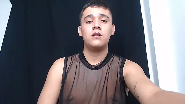 kaiine190 live cam on StripChat