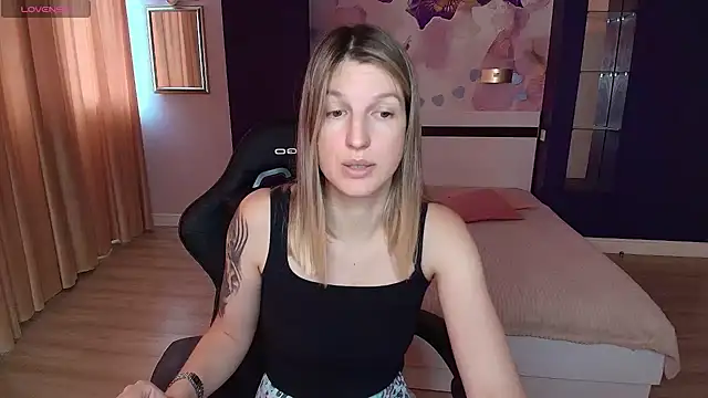 EmilyWalkeri webcam