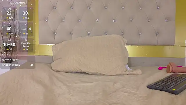 Luna_Tylor webcam