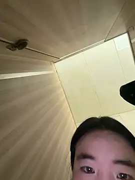 lucy2027 webcam