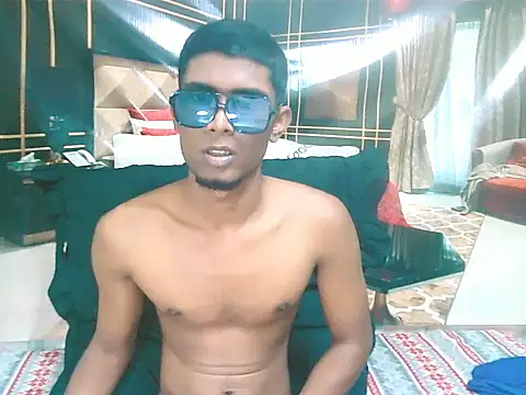IndianThuggin webcam