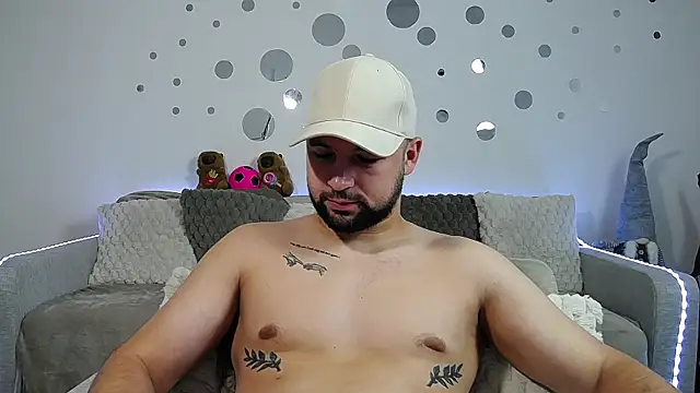 liam_studd live cam on StripChat