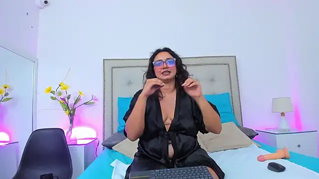 Carmenpurpple webcam