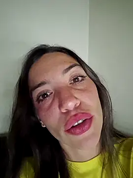 loveuu-bae webcam