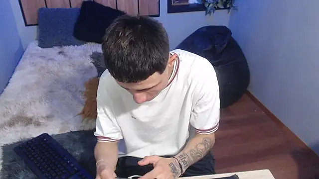 Yao_23 webcam