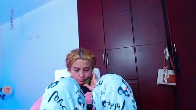 Sarabubbie webcam