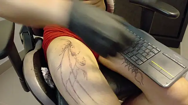 eren_jeager live cam on StripChat