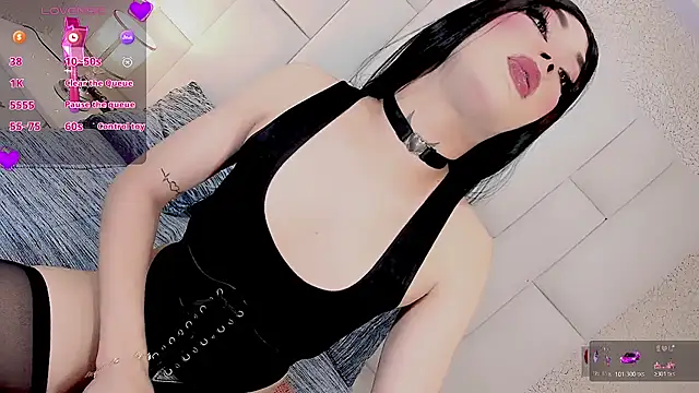 Lexxy_Mattell live cam on StripChat