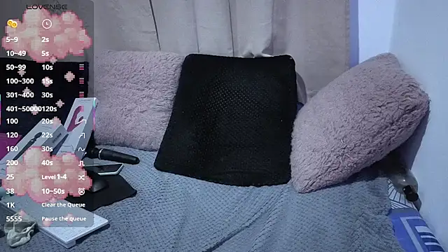 lessliee22_ webcam