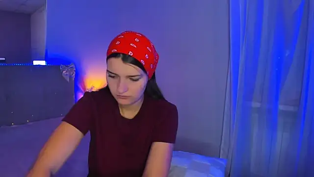 Laura_Leee webcam