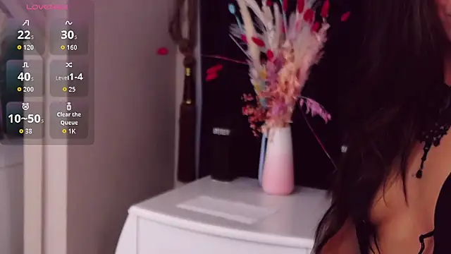 AliciaKitty live cam on StripChat